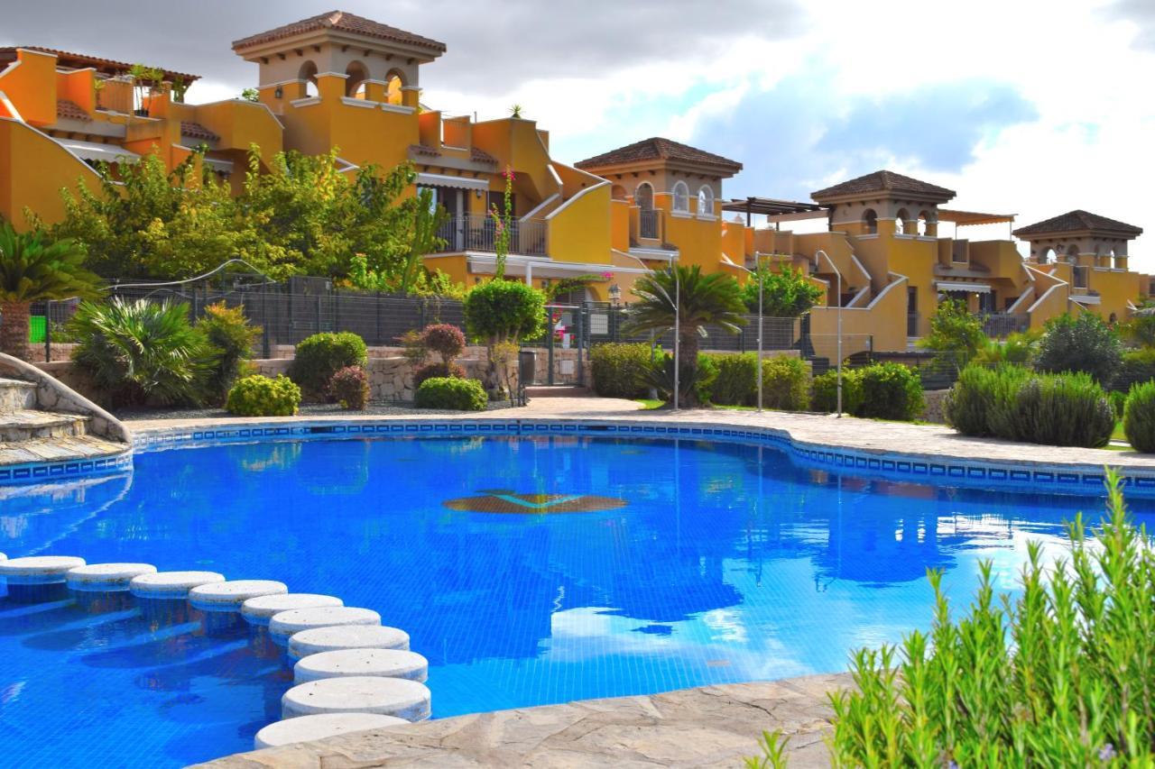 Apartamento Con Hermoso Jardin Y Ac Isla Plana Ngoại thất bức ảnh