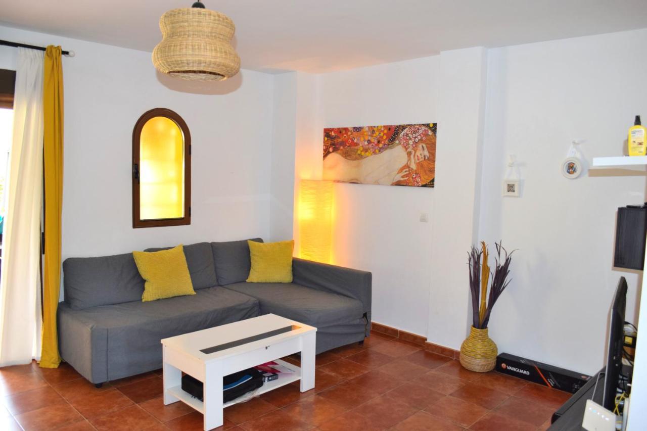 Apartamento Con Hermoso Jardin Y Ac Isla Plana Ngoại thất bức ảnh