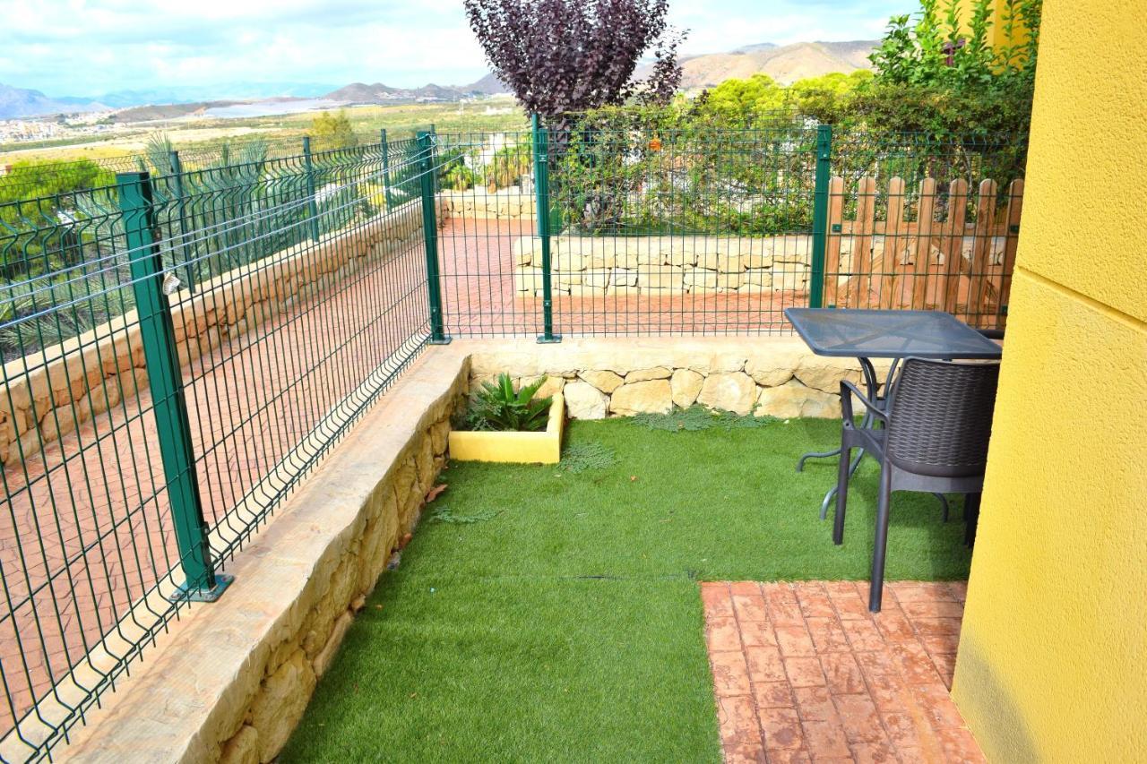 Apartamento Con Hermoso Jardin Y Ac Isla Plana Ngoại thất bức ảnh