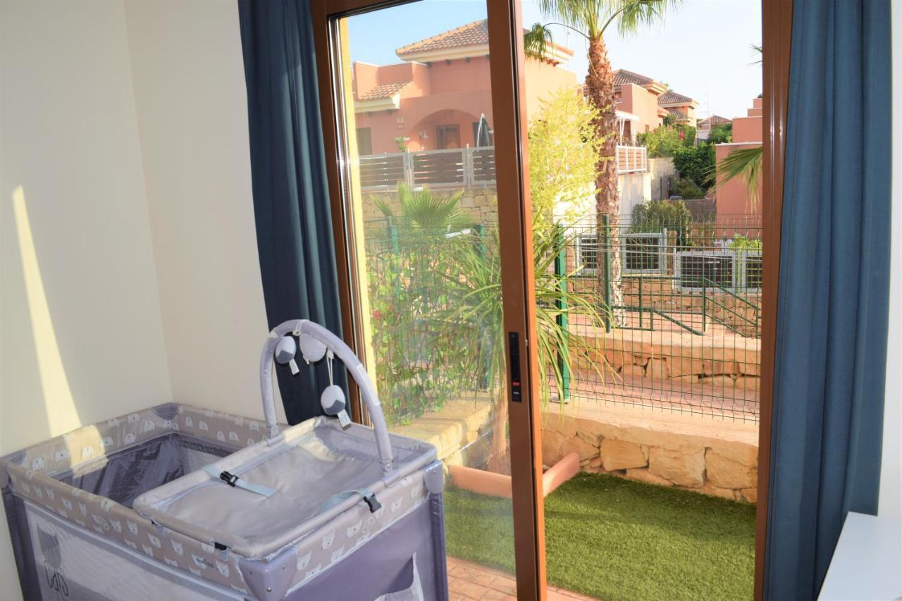 Apartamento Con Hermoso Jardin Y Ac Isla Plana Ngoại thất bức ảnh