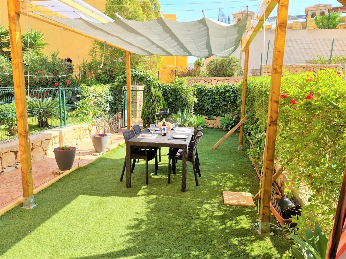 Apartamento Con Hermoso Jardin Y Ac Isla Plana Ngoại thất bức ảnh